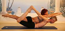 Foto Partner Yoga Bogusia & Lutz Salabhasana + Dhanurasana 